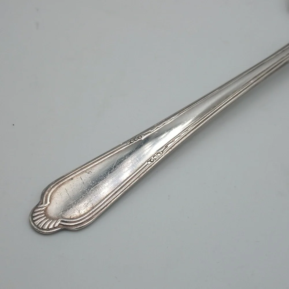 WM Rogers Original Rogers Silver Plate Tomato/Cranberry Sauce Spoon